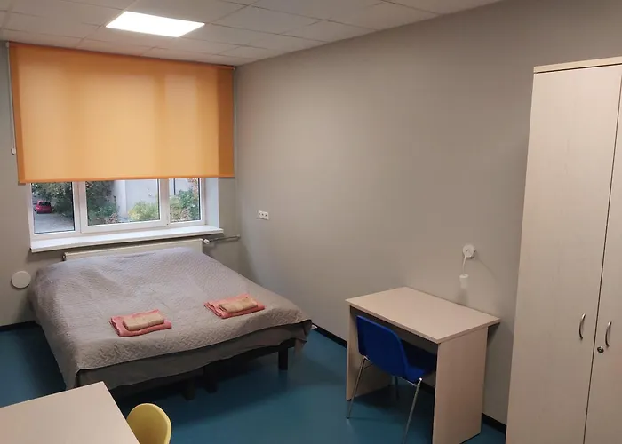 אכסניה Airport Budget *