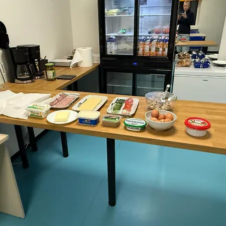 Vandrarhem Airport Budget *